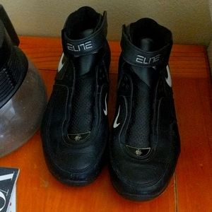 Nike elite shox 314184-010